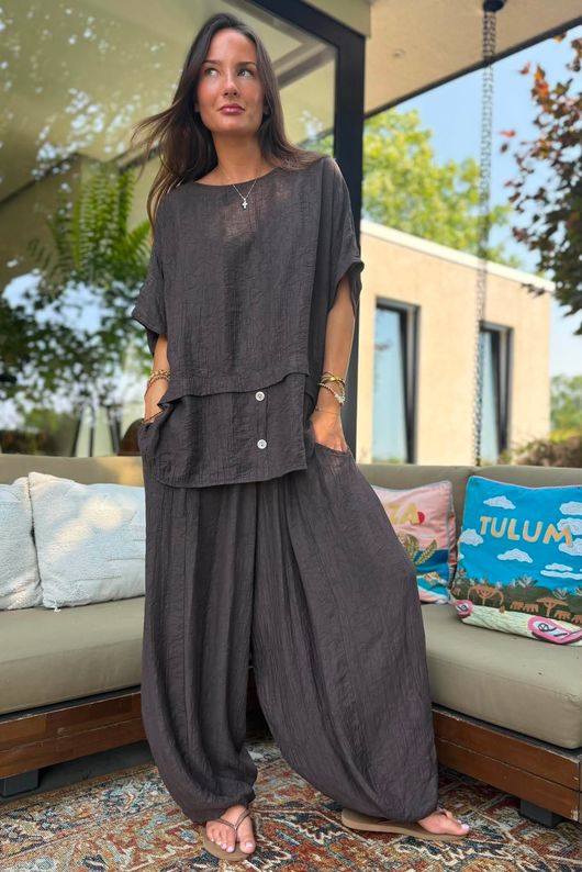 Tasha Damask Cap Sleeve Button Top Chocolate